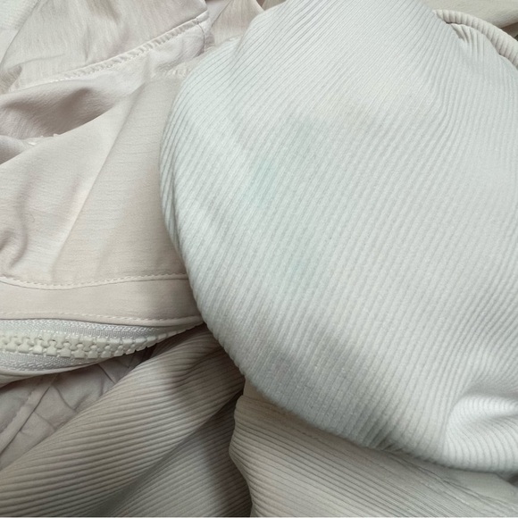 Lululemon Reversible Dance Studio Jacket III in a Little Pink Size 8 - Picture 16 of 16